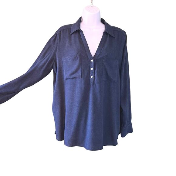 Ann Taylor LOFT Med Flannel, Long Sleeve Navy Blue V Neck Fall Top with pockets - Picture 1 of 5